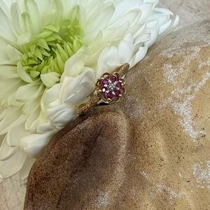 Vintage Ruby Diamond 14k Gold Tulip Ring